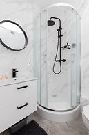 Warszawska Apartment Gdynia by Renters