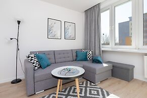 Warszawska Apartment Gdynia by Renters