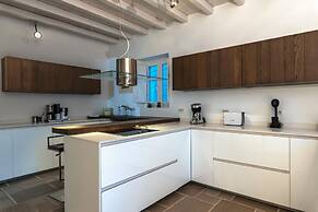 Villa Agatha With Private Pool Outdoor Jacuzzi