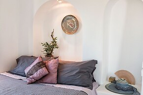 Sleeps8-parking-garden-pool-sunsets-barbeque