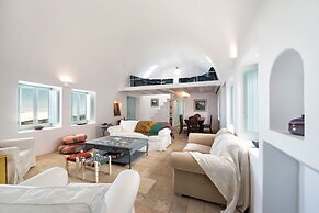 Sleeps8-parking-garden-pool-sunsets-barbeque