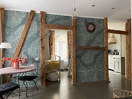 Elegant 1Br/Ba Apt in City Center w free parking