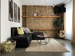 Elegant 1Br/Ba Apt in City Center w free parking