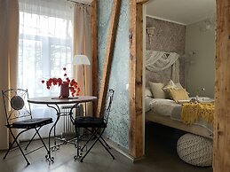 Elegant 1Br/Ba Apt in City Center w free parking