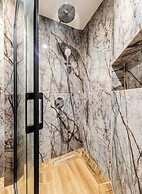 Heaven Premium Airport Hotel