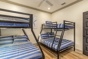 Sandy Clam Iii - 2020 Bienville 6 Bedroom Home by RedAwning