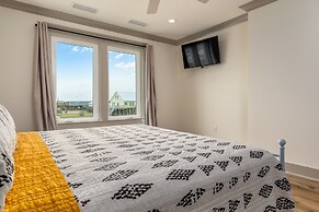 Sandy Clam Iii - 2020 Bienville 6 Bedroom Home by RedAwning