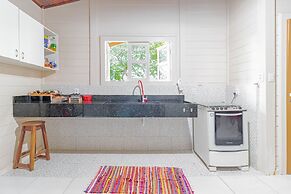 VT04 Excelente Casa 3 Quartos e Piscina