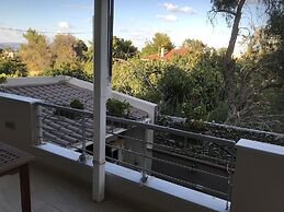 Beautiful Spacious apt in Nea Makri