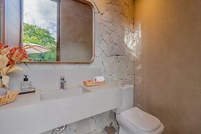 PF56 Casa Alto Padrão 6 Suítes