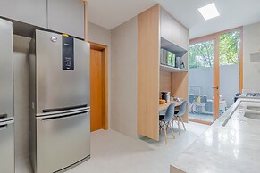 PF56 Casa Alto Padrão 6 Suítes