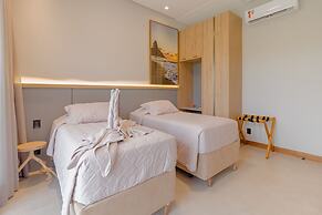 PF56 Casa Alto Padrão 6 Suítes