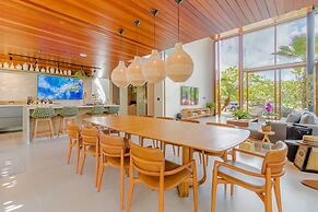 PF56 Casa Alto Padrão 6 Suítes