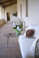 Badia Giulia Prestigious Historical B&B