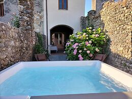 Badia Giulia Prestigious Historical B&B