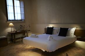 Badia Giulia Prestigious Historical B&B