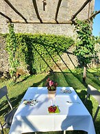 Badia Giulia Prestigious Historical B&B