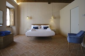 Badia Giulia Prestigious Historical B&B