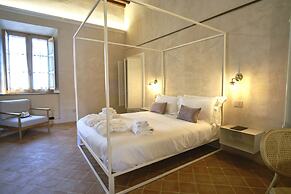 Badia Giulia Prestigious Historical B&B
