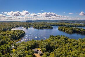 Deck House Limit 25 7 Bedroom Villa by RedAwning