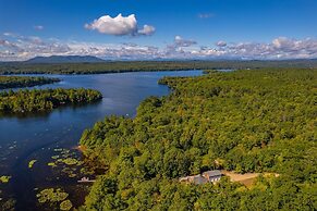 Deck House Limit 25 7 Bedroom Villa by RedAwning