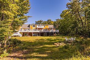 Deck House Limit 25 7 Bedroom Villa by RedAwning