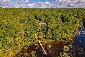 Deck House Limit 25 7 Bedroom Villa by RedAwning