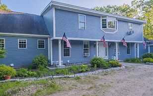 Deck House Limit 25 7 Bedroom Villa by RedAwning