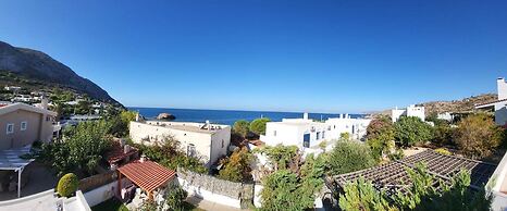 Charming 3-bed Villa in Sounio