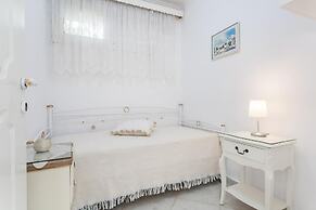 Charming 3-bed Villa in Sounio