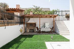 Charming 3-bed Villa in Sounio