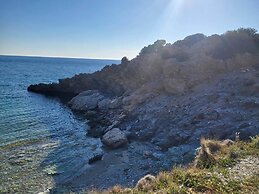 Charming 3-bed Villa in Sounio