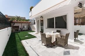 Charming 3-bed Villa in Sounio