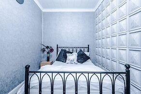 Stunning Three Bed House in Bradford