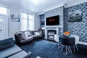 Stunning Three Bed House in Bradford