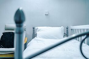 Stunning Three Bed House in Bradford