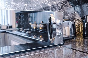 Stunning Three Bed House in Bradford