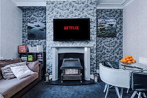 Stunning Three Bed House in Bradford