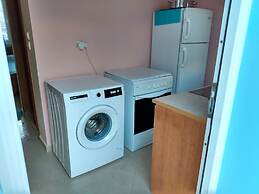 Beautiful 1-bed Apartment at Argynonta Beach