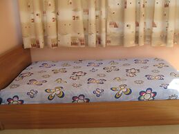 Beautiful 1-bed Apartment at Argynonta Beach