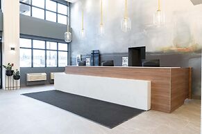 Sandman Signature Dartmouth Hotel & Suites