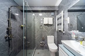 Gori Apartments