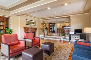 MainStay Suites Foxboro – Mansfield