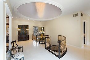 Uncommon Grounds Estate