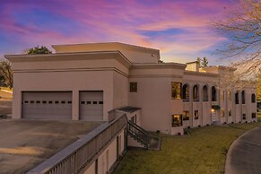 Uncommon Grounds Estate