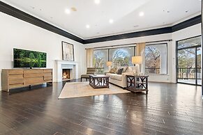 Uncommon Grounds Estate