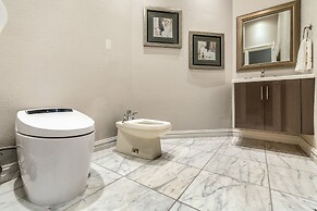 Uncommon Grounds Estate