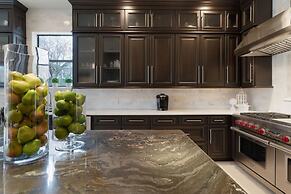 Uncommon Grounds Estate