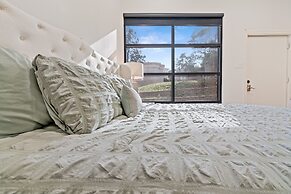 Uncommon Grounds Estate