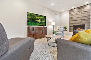 Uncommon Grounds Estate